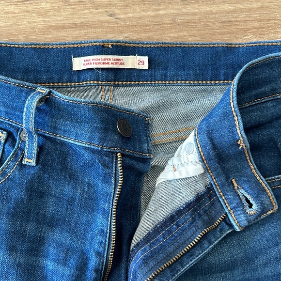 Levi’s Mile High Super Skinny - Picture 2 of 3